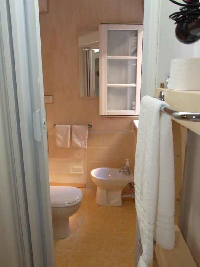 La Stufa Rossa Hotel Sondrio Bagian luar foto