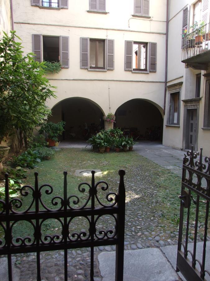 La Stufa Rossa Hotel Sondrio Bagian luar foto