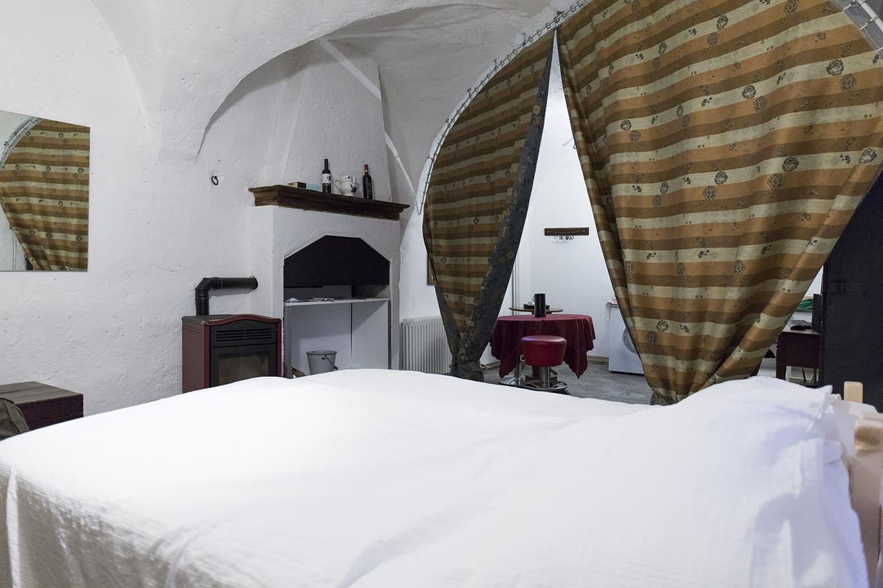 La Stufa Rossa Hotel Sondrio Bagian luar foto