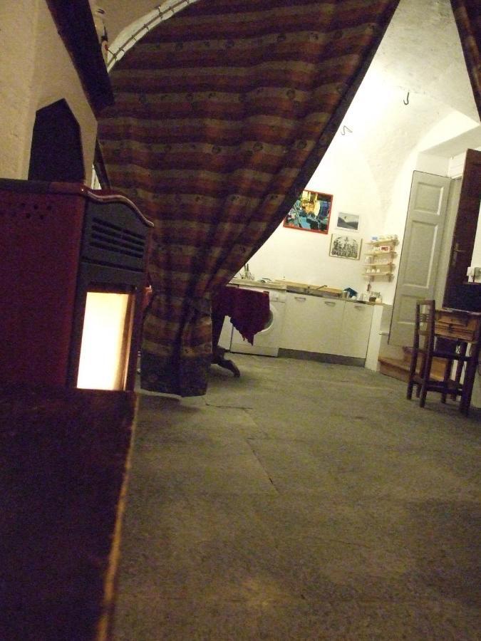 La Stufa Rossa Hotel Sondrio Bagian luar foto